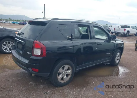 2017 Jeep Compass Latitude Fwd z USA, uszkodzony, nr VIN 1C4NJCEBXHD198878